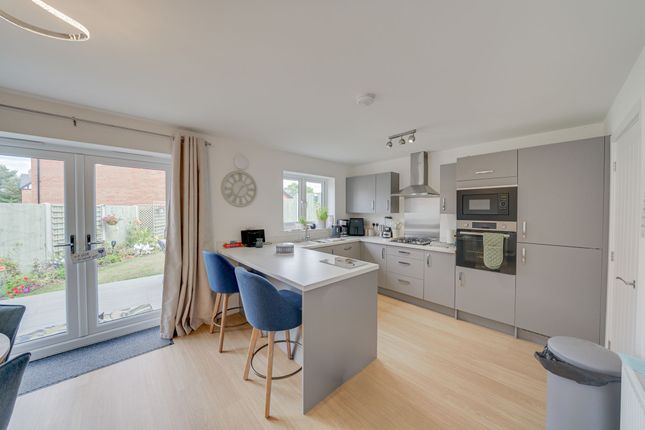 6 Cowfield Way, Congleton photo 2