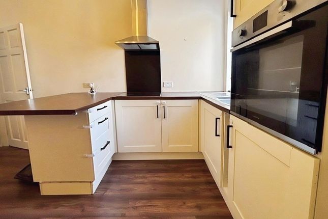 17, Aysgarth Road, Sheffield photo 3