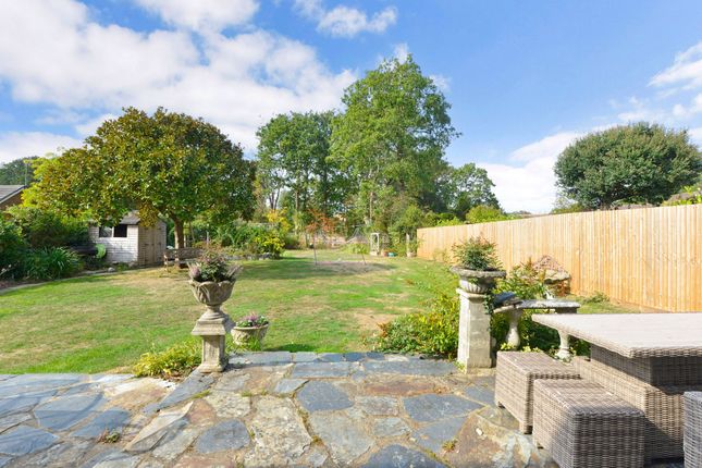 Rose Mullion Grove Road, Cranleigh photo 4