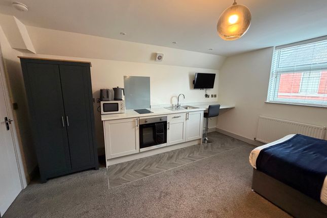 Room 3, 16 Sun Street, Derby photo 2