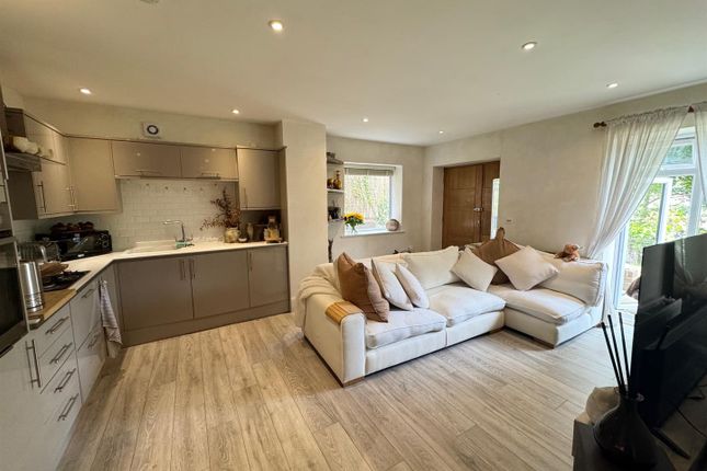 Flat H, Upperdene Court, 4, Westdene Drive, Brighton photo 5