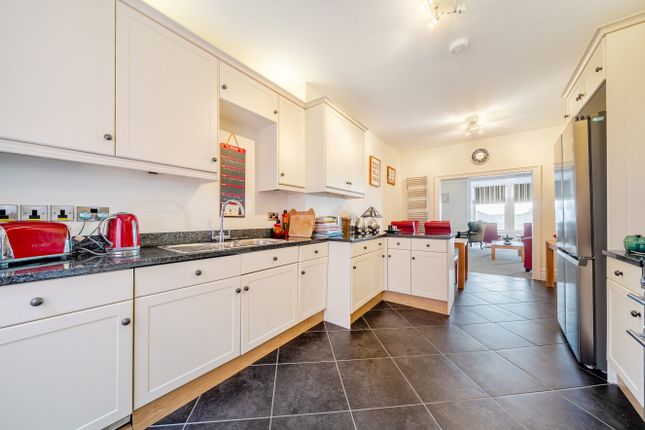 Flat 6, 17A, Westhaven, Aberdovey photo 3