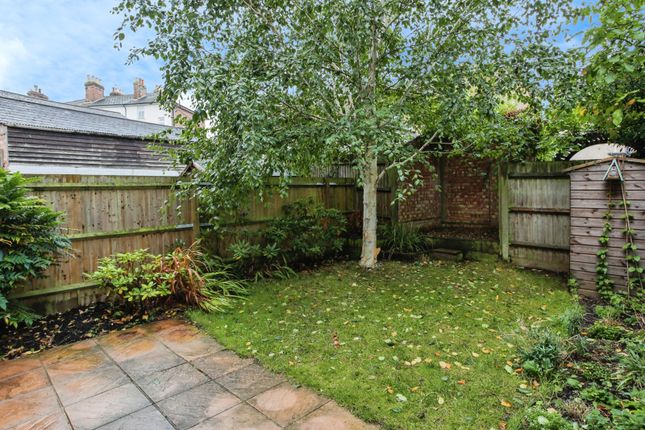 Flat 2, 3, Parsons Place, Kent photo 3
