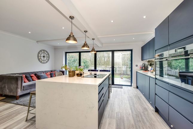 29 Jubilee Walk, Kings Langley photo 2