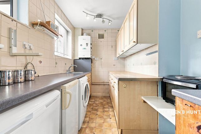 58 West Road, Romford photo 4