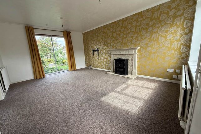 Baydon Close, Trowbridge Wiltshire photo 4