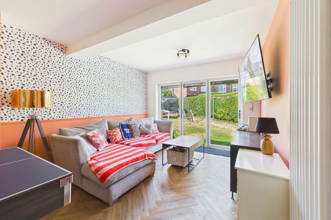 4 Thorpe Crescent, Nottingham photo 3