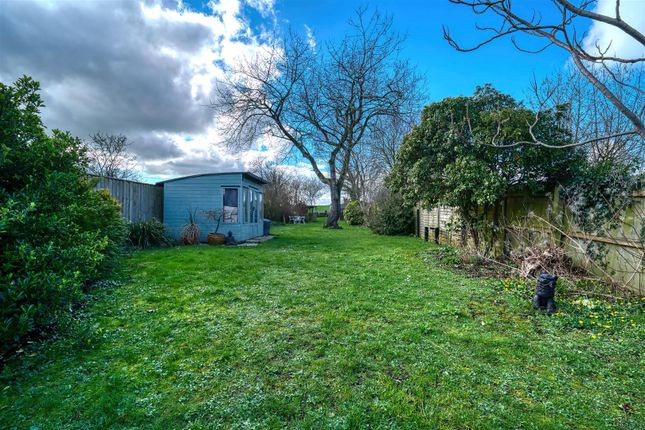 25, Slades Hill, Templecombe photo 4