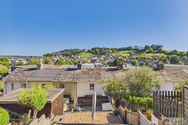 27 Bradley Lane, Newton Abbot photo 4