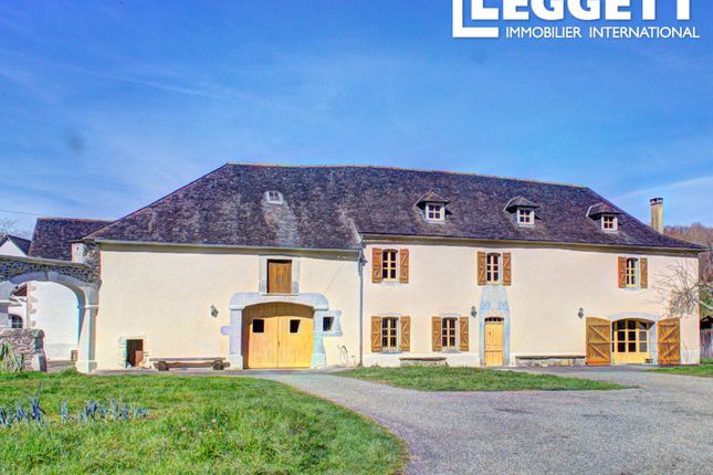 Thumbnail Villa for sale in Oloron-Sainte-Marie, Pyrénées-Atlantiques, Nouvelle-Aquitaine
