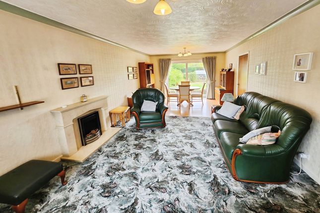 9, Magyar Crescent, Warwickshire photo 2