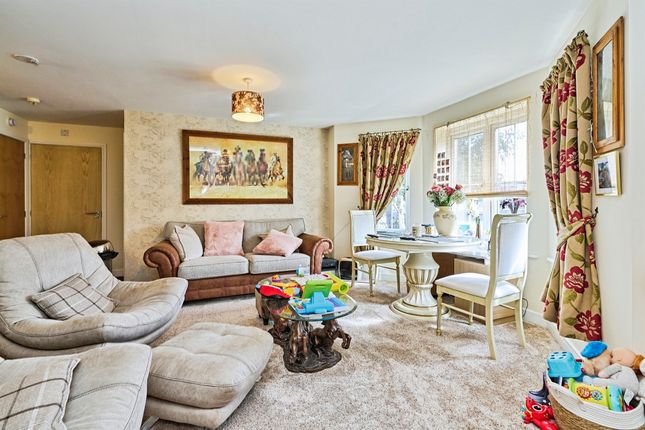 48, Gough Drive, Tipton photo 4