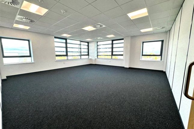 Office to let in Avenue West, Skyline 120 Business Park, Braintree