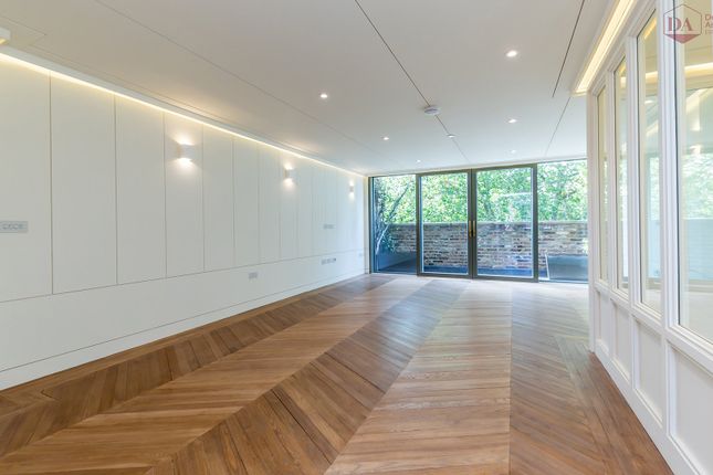 Town house for sale in Belmont Street, Camden, London