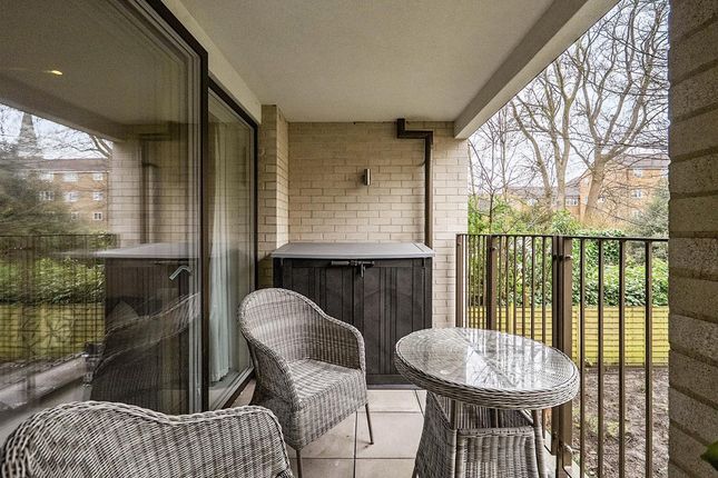 Flat Flat 31, 5-7, The Avenue, London photo 3