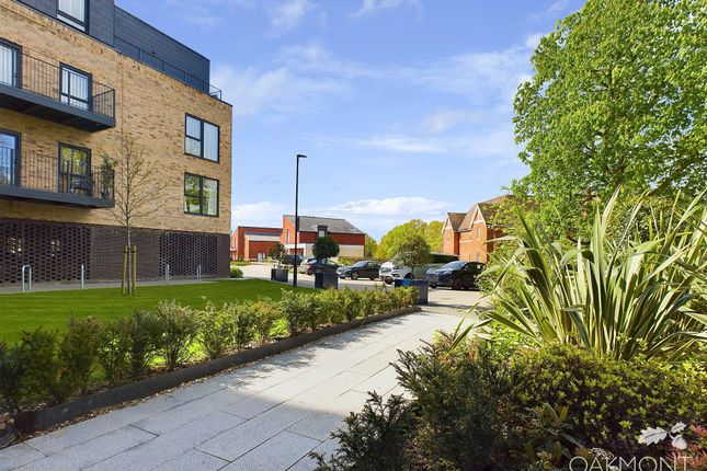 Flat for sale in Halcyon Place, Brentwood