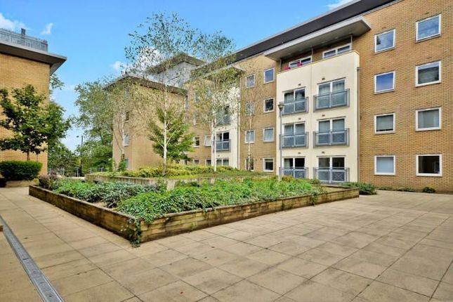Thumbnail Flat to rent in Gean Court, Cline Road, Bounds Green, London