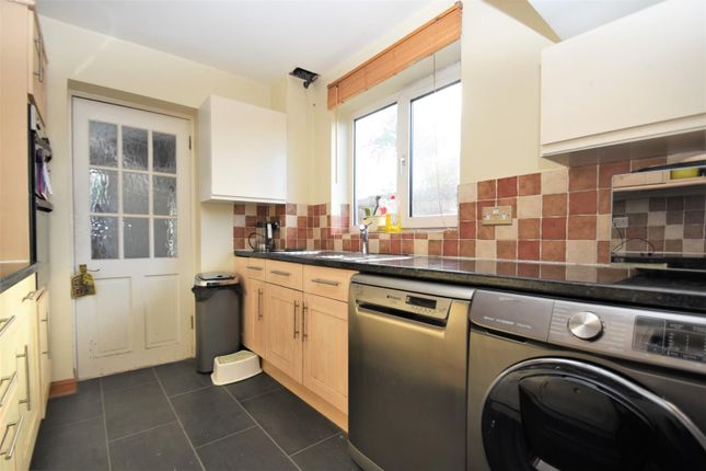 2A, Fairway Avenue, West Drayton photo 3