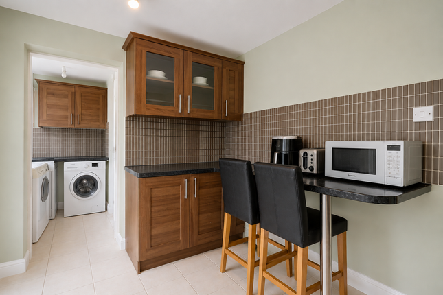 2, Abbots Way, Buckinghamshire photo 5