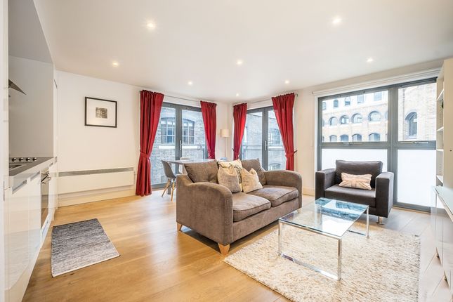 Thumbnail Flat to rent in Winchester Square, London