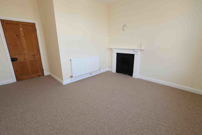 FFF 12a, Woodlands Road, Clevedon photo 4