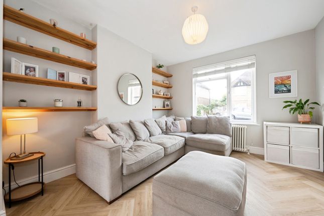38, Haycroft Road, Surbiton photo 3