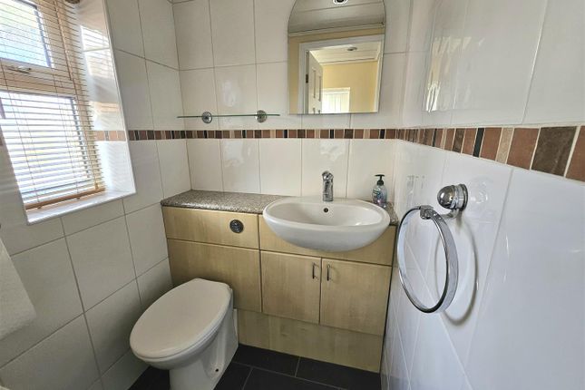 84, Adwick Road, Mexborough photo 3