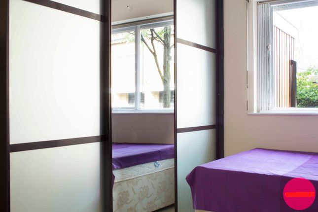 ROOM C, ST MARKS ROAD W11, London photo 5