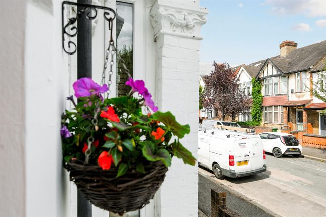 Flat 4, 33, Folkestone Road, Walthamstow photo 4