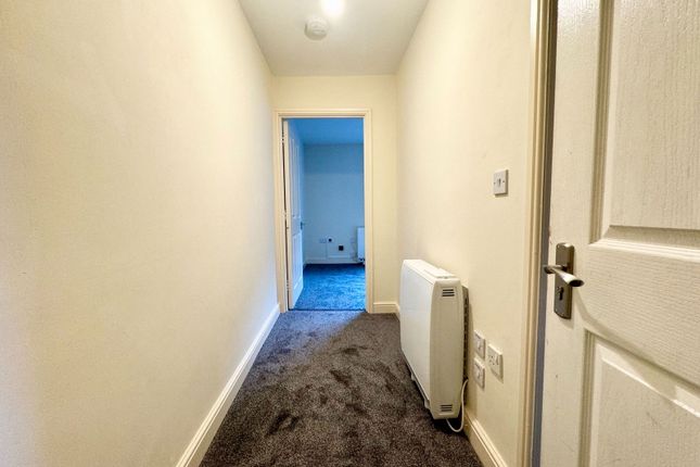 Ideal House,Flat 3, Mill Street, Kidderminster photo 3
