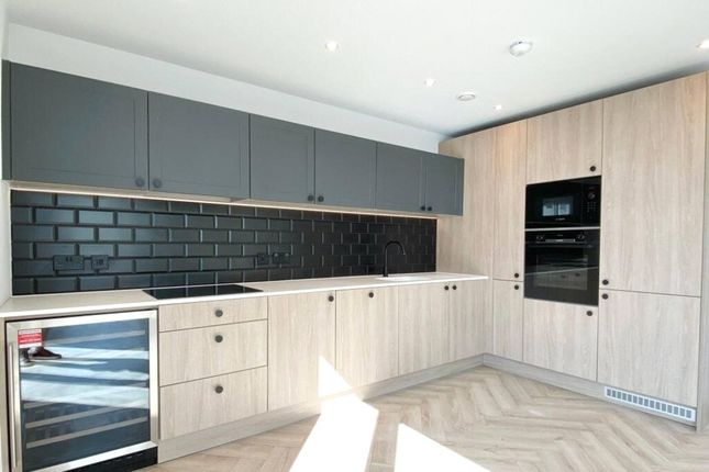 2-bed house on DAMAC Tower,, DAMAC Tower, 61-71 Bondway, Parry St,, London, £4,400/mo