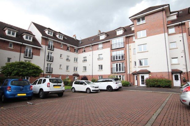 Thumbnail Flat to rent in Chesterfield Gardens, Glasgow