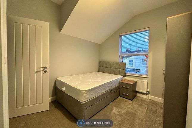 Room to rent in Ashdown Road, Worthing