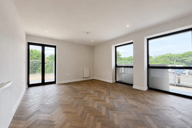 Flat 3, Moyana, Maritime Park, Warsash photo 4