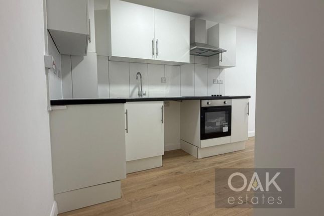 119b Crossbrook Street, Waltham Cross photo 2