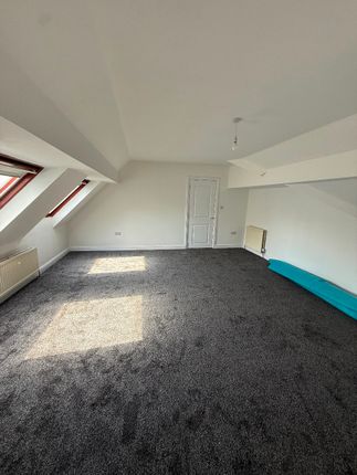 Flat 5, 10 Gilpin Street, Leeds photo 3