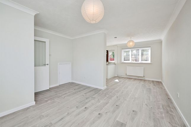 36, Partridge Grove, Peterborough photo 4