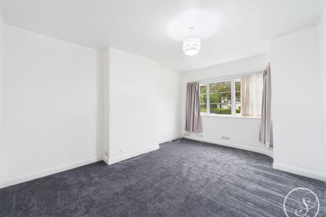 29, Sandringham Gardens, Leeds photo 3