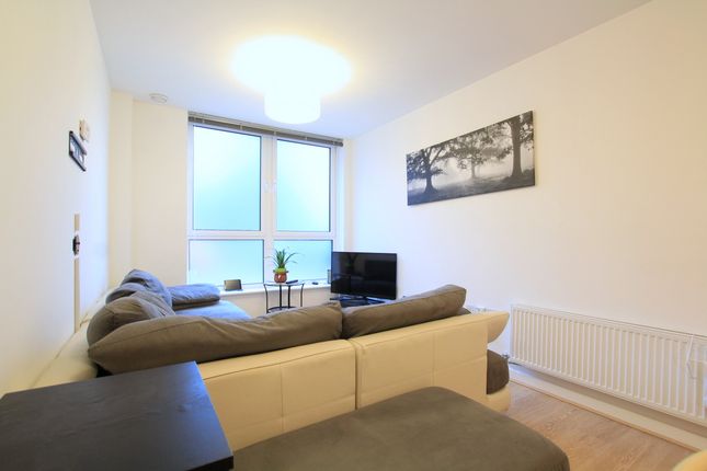 Norstead Place, London photo 3