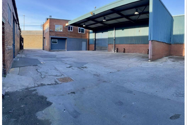 Thumbnail Industrial to let in Westgate, Wakefield