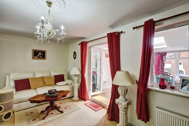 55, Springfield Road, Rushden photo 4