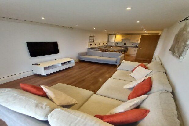 2 bed flat to rent in Carmel, Caernarfon LL54