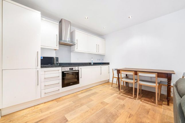 Flat 12 Hermes House, 59a, Josephine Avenue, London photo 3