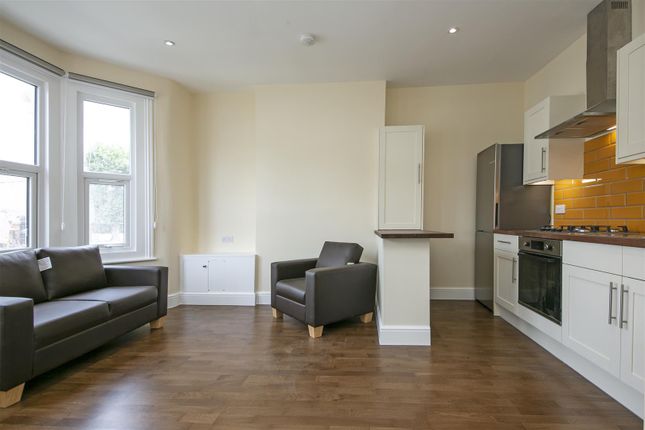 50B Letchworth Street, Reception 2.Jpg
