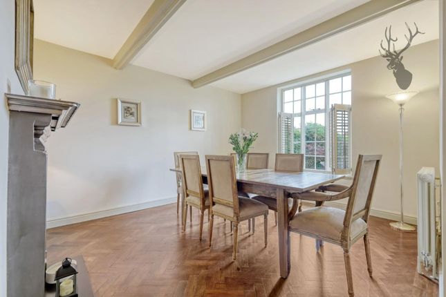 22 Hill Hall, Epping photo 4