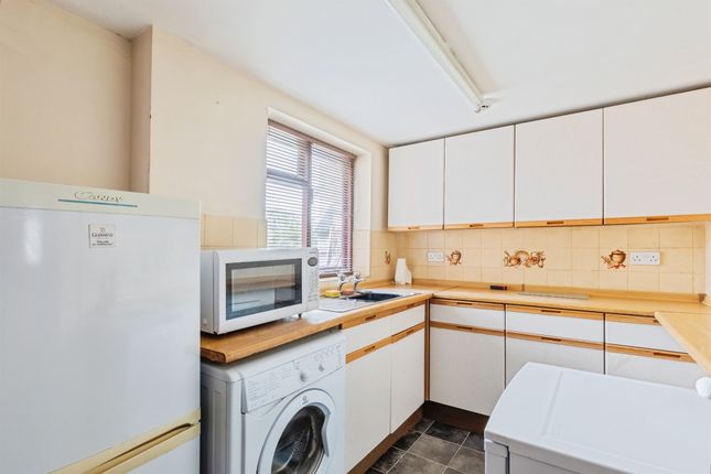 16, Post Office Lane, Southam photo 4