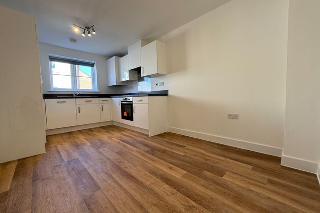 15, Durleigh Avenue, GRANTHAM photo 3