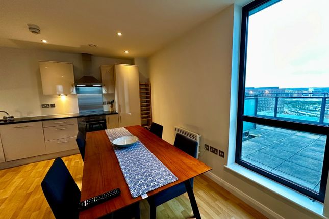 1102, One Brewery Wharf, Leeds photo 5