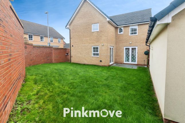 59, James Prosser Way, Cwmbran photo 2