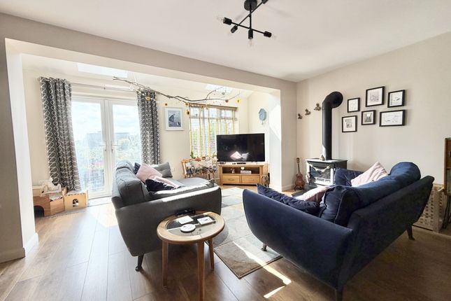 34, Berkshire Drive, Exeter photo 2